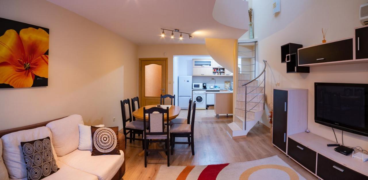 Maisonette Picadilly Warna Exterior foto